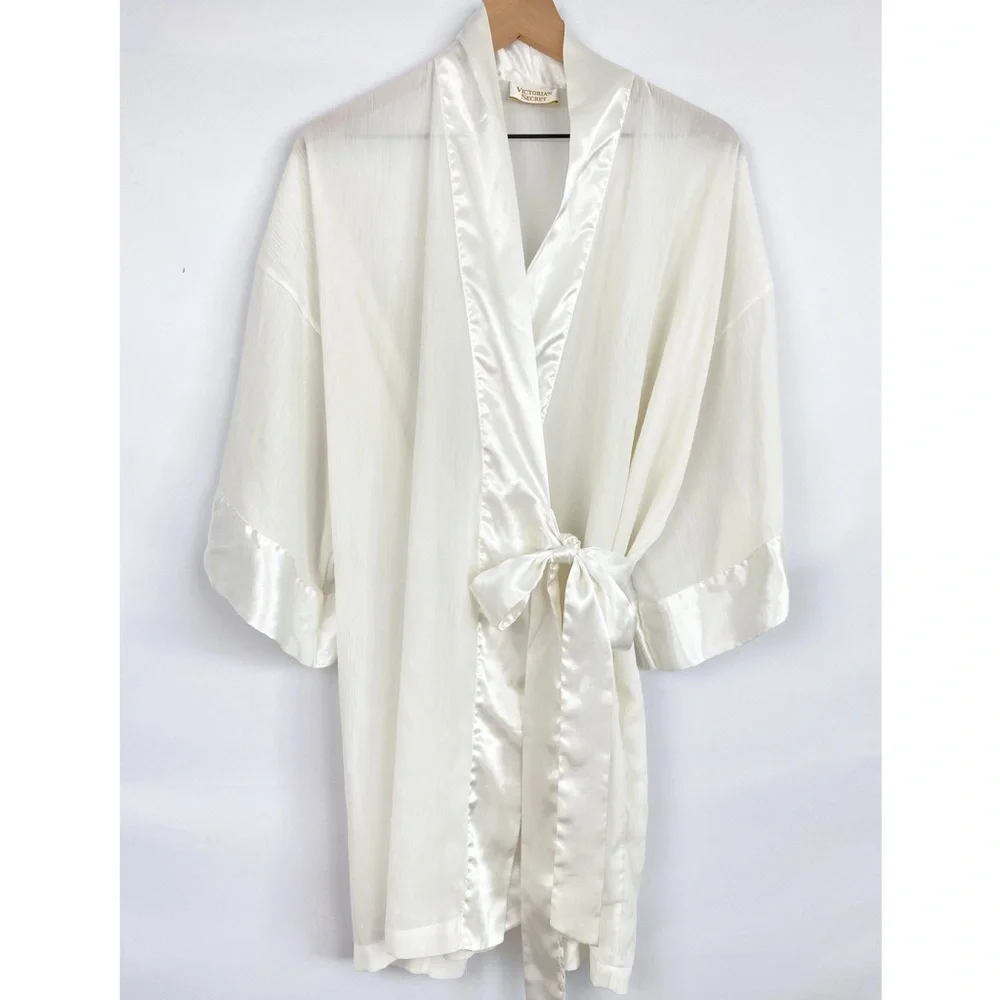 Vintage Victoria's Secret‎ Gold Label Sheer Wrap Robe, Ivory - One Size